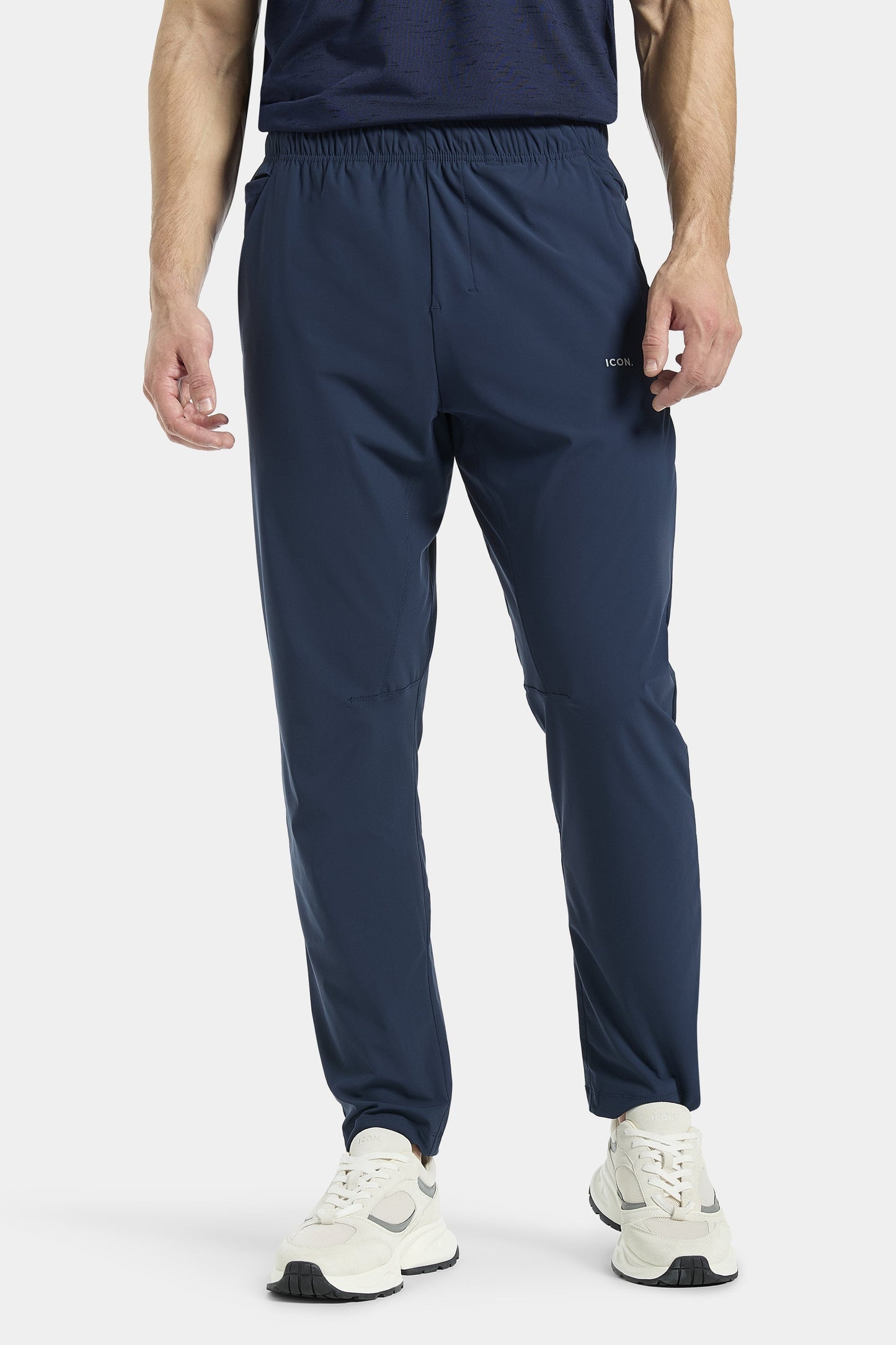 THE ACTIVE TRACK PANTS
