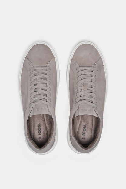 THE CLASSIC SUEDE TRAINER